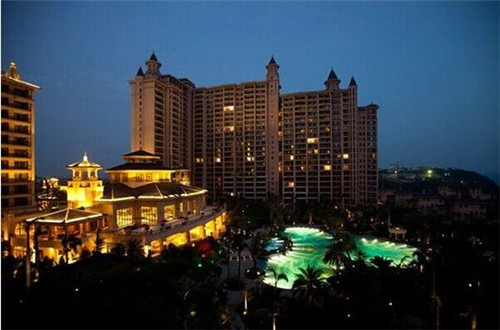 华氏老街坊捞汁瀑布锅